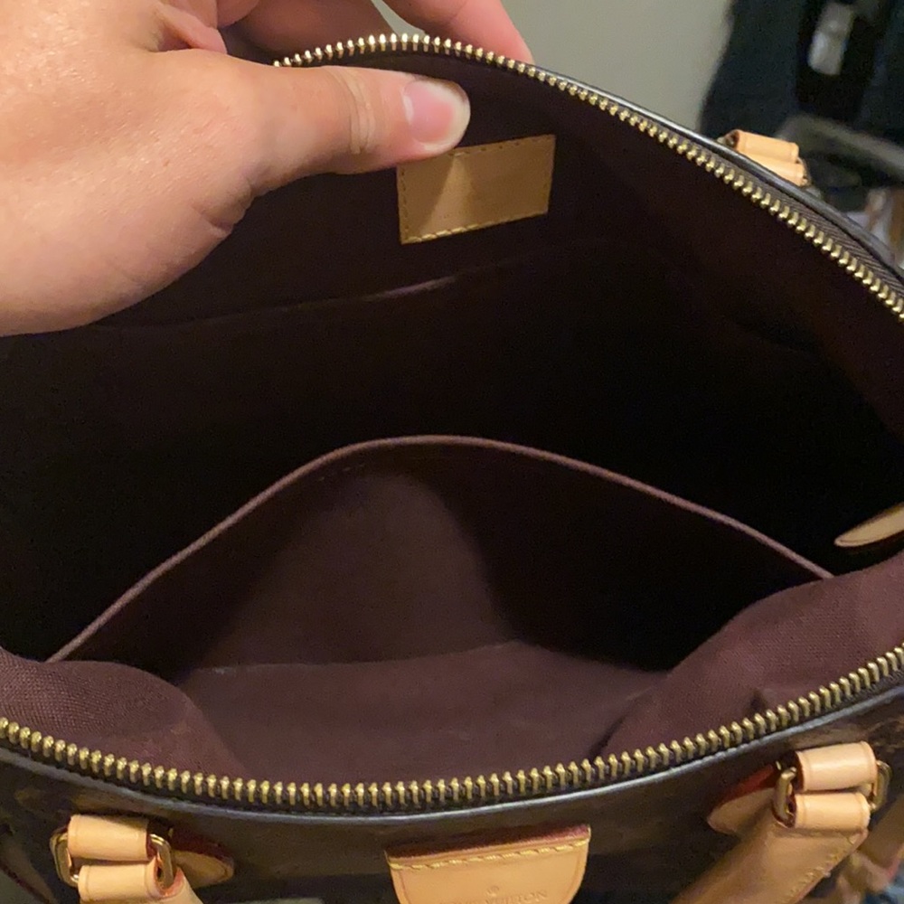 Louis Vuitton Rivoli Crossbody - Picture 8 of 14